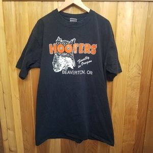 Hooters Oregon XL tee